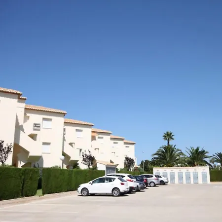 Zee Denia